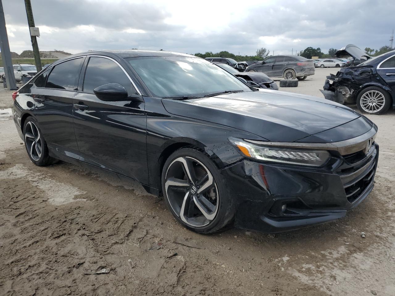 2022 Honda Accord - Image 4