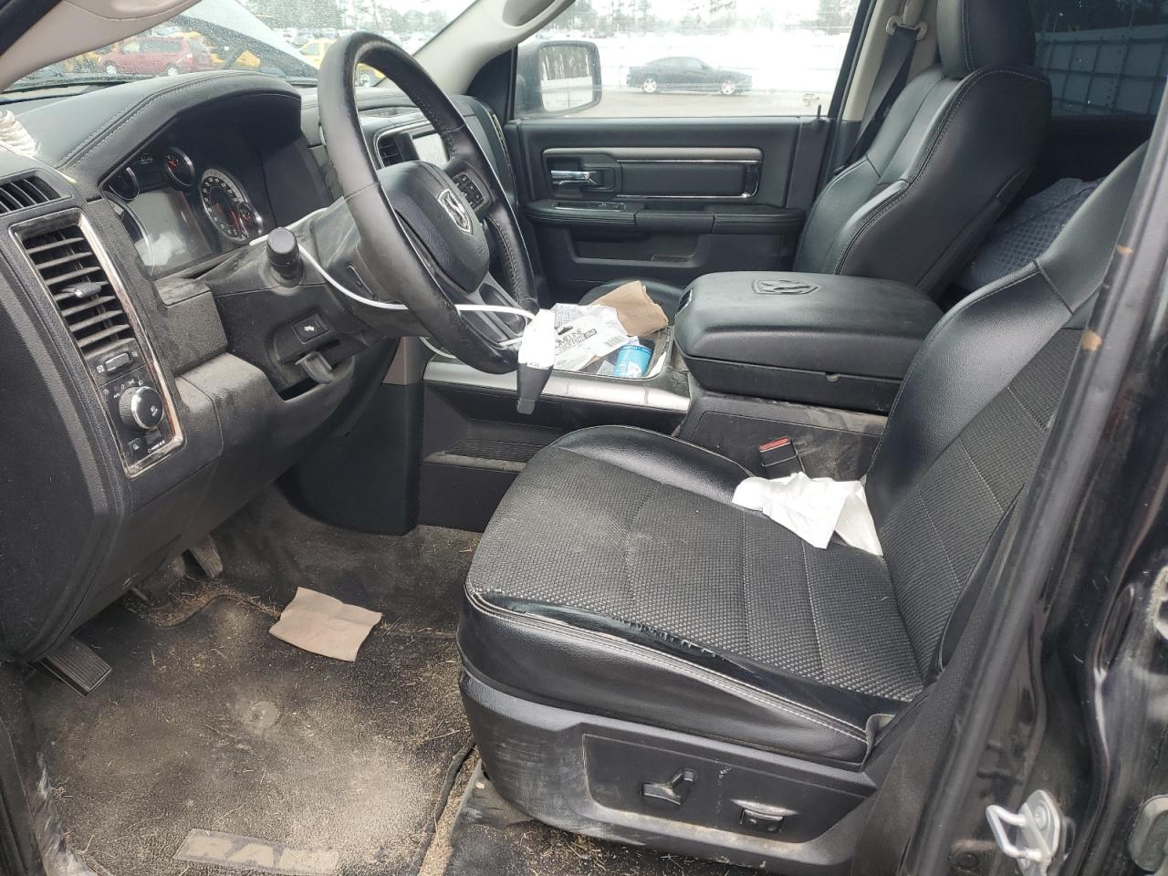 2016 RAM 1500 - Image 7