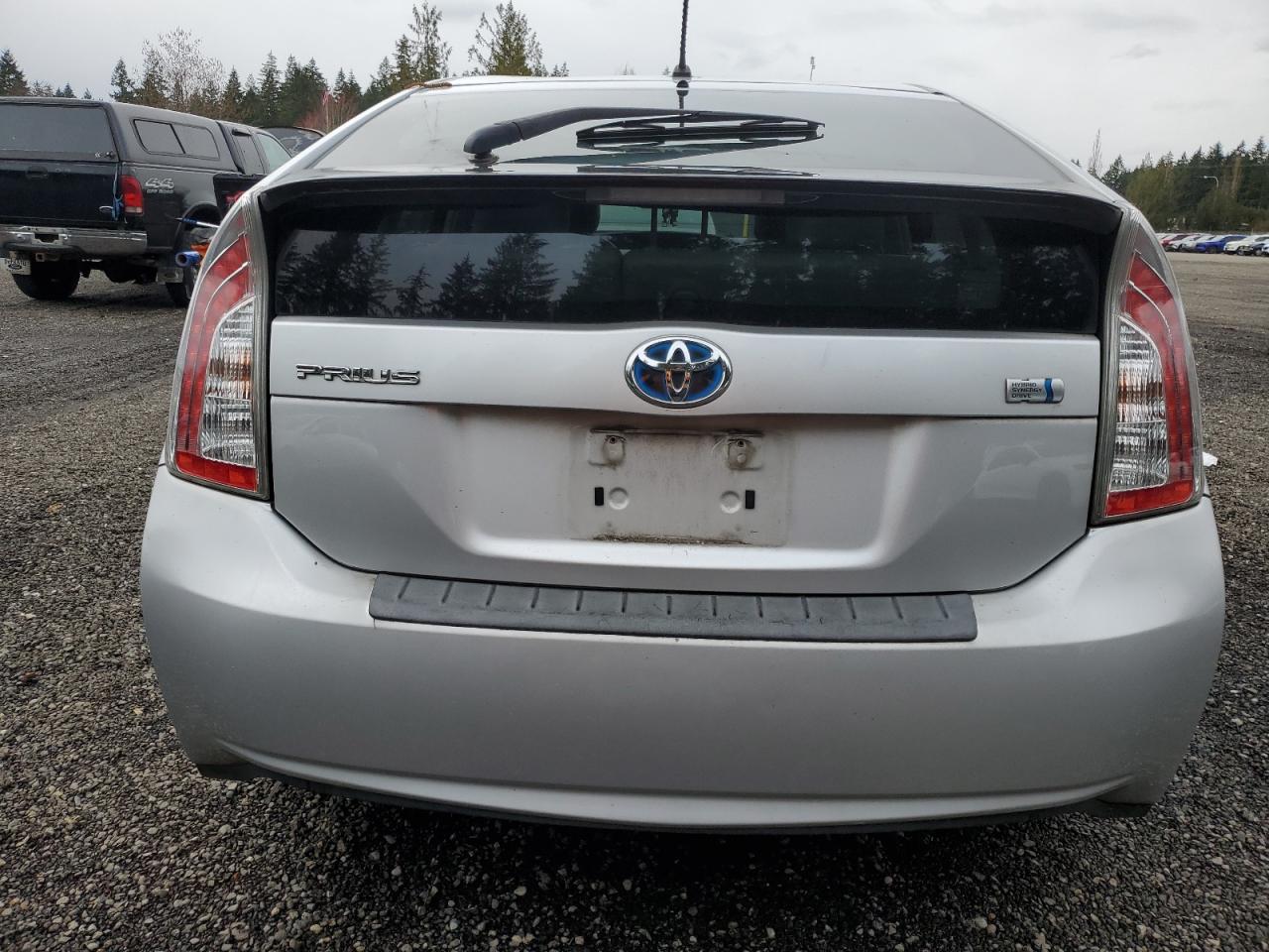 2012 Toyota Prius - Image 6