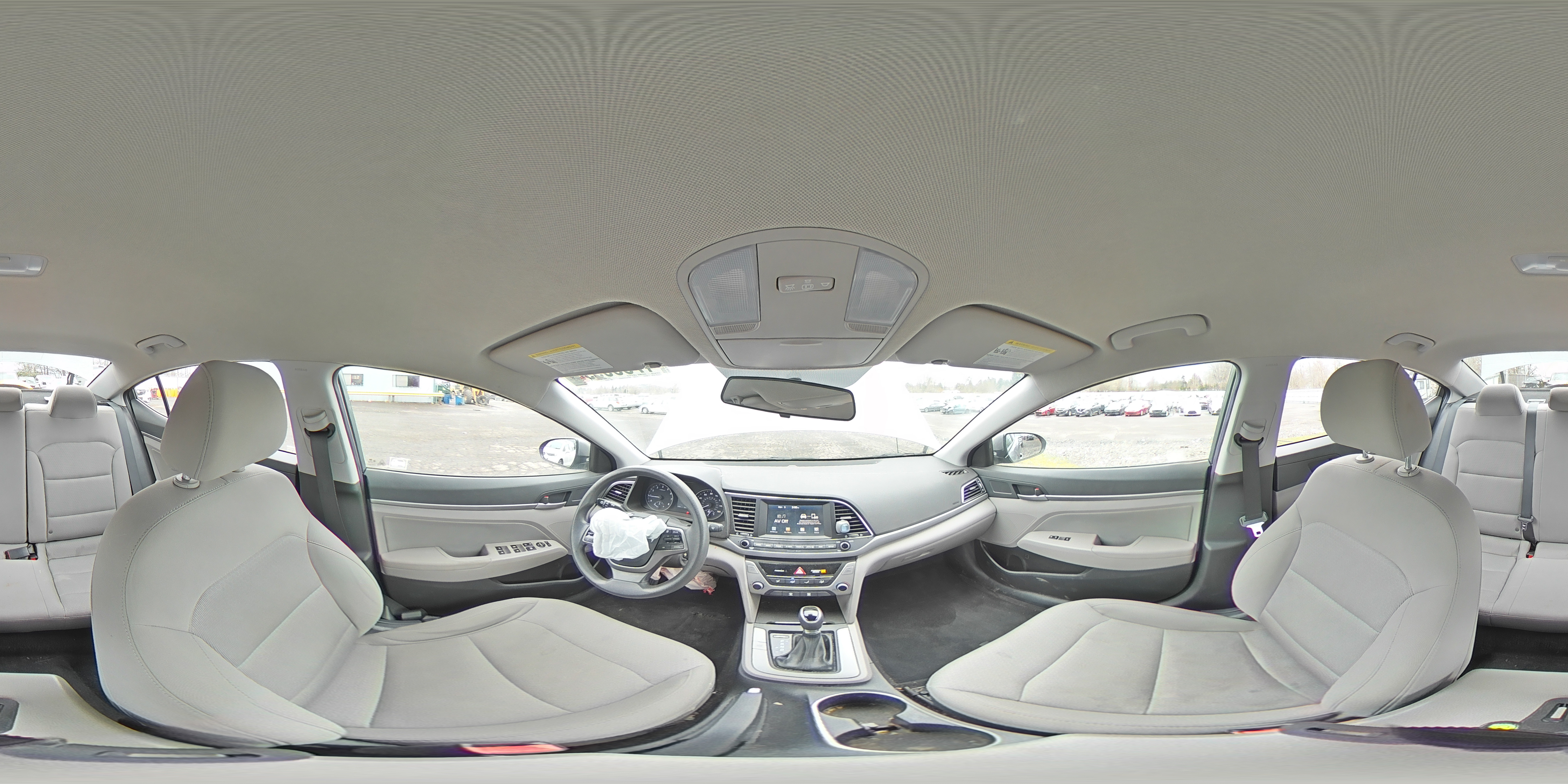 2018 Hyundai Elantra - Image 13