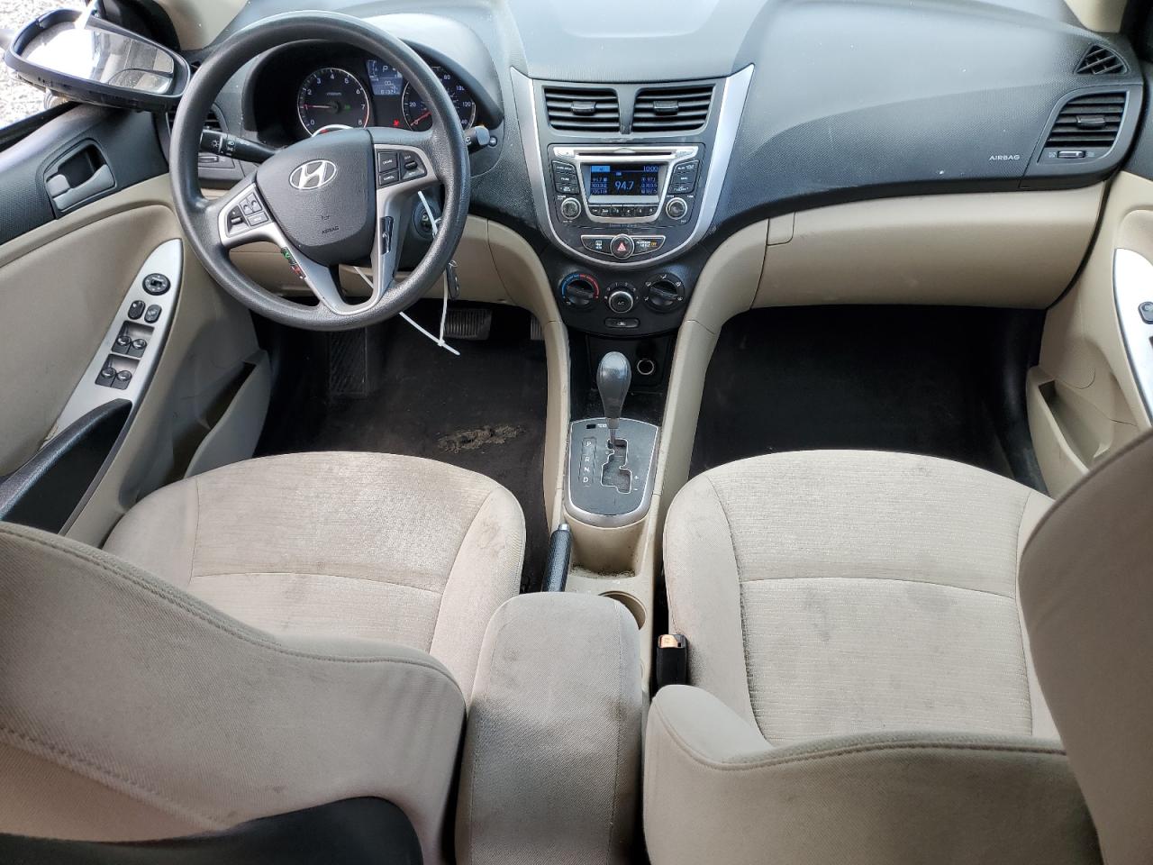 2015 Hyundai Accent - Image 8