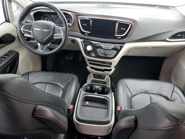  CHRYSLER PACIFICA 2017 Brown