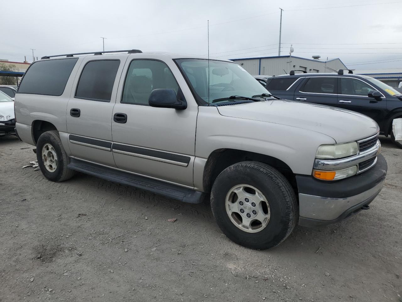 2005 Chevrolet Suburban - Image 4