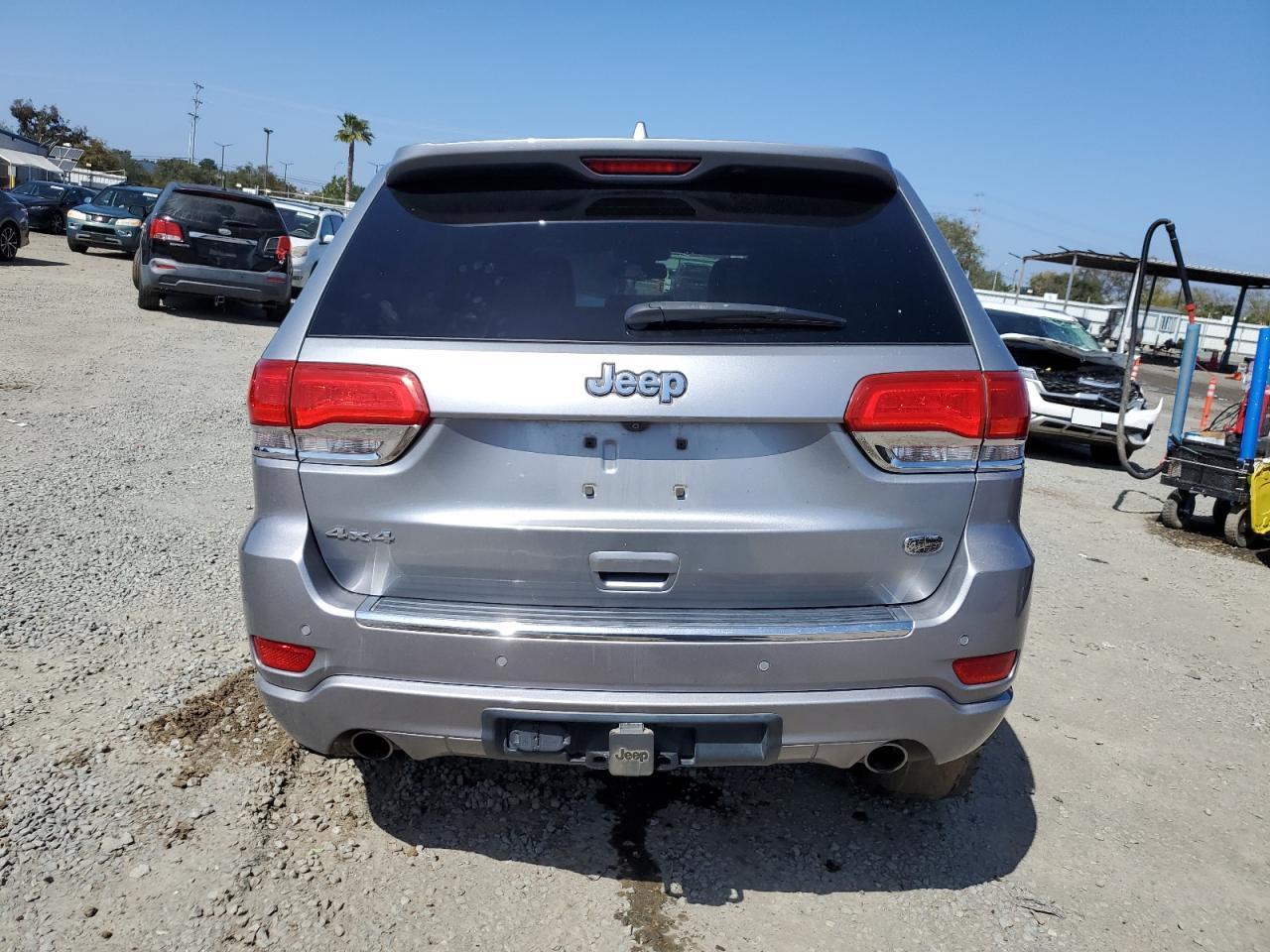 2015 Jeep Grand Cherokee - Image 6