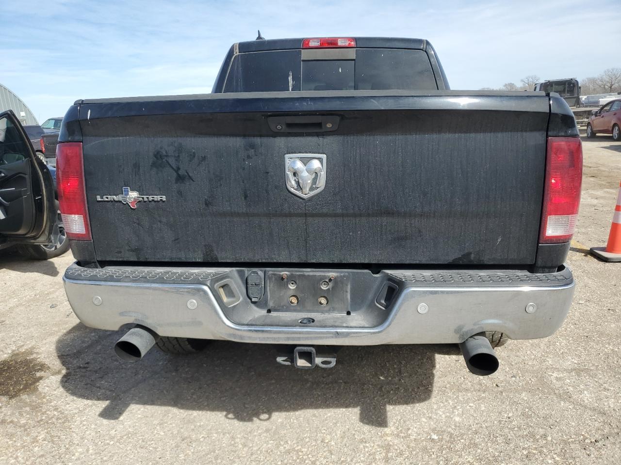 2014 RAM 1500 - Image 6
