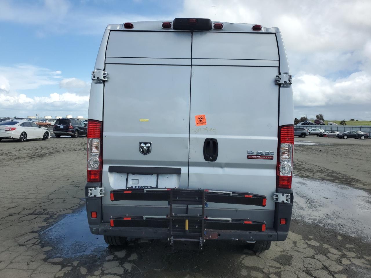 2018 Ram Promaster 3500 3500 High VIN: 3C6URVHGXJE123858 Lot: 48959825