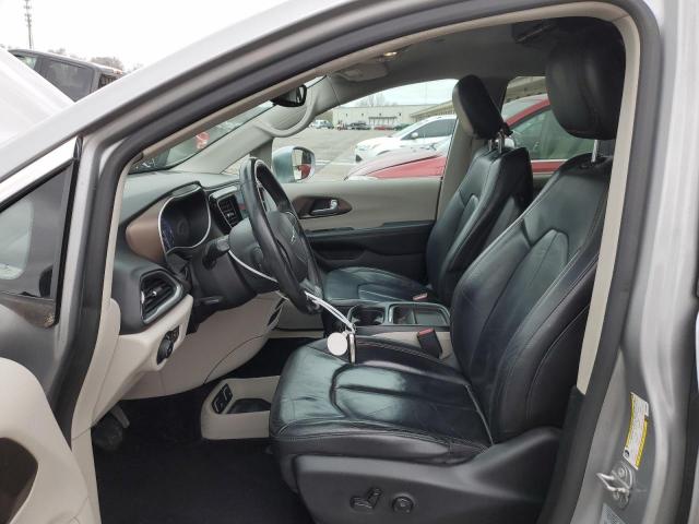 Minivans CHRYSLER PACIFICA 2017 Silver