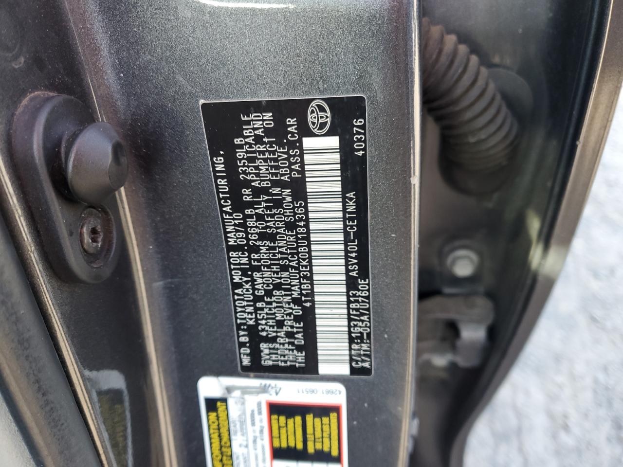 2011 Toyota Camry - Image 12