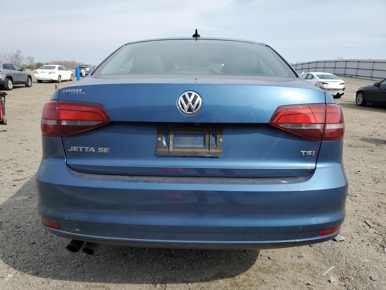 2017 Volkswagen Jetta - Image 6