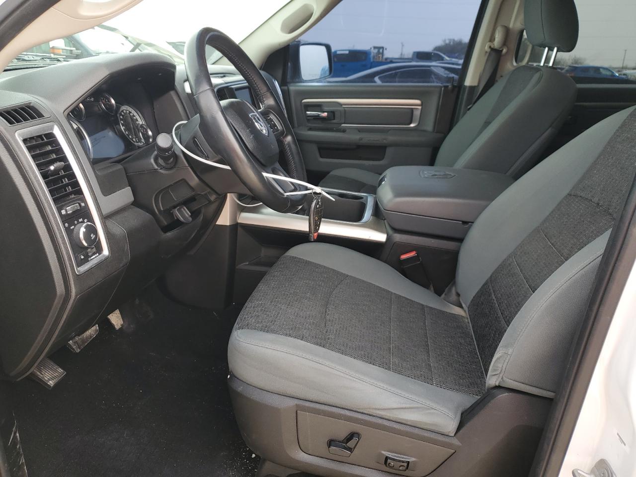 2019 RAM 1500 - Image 7