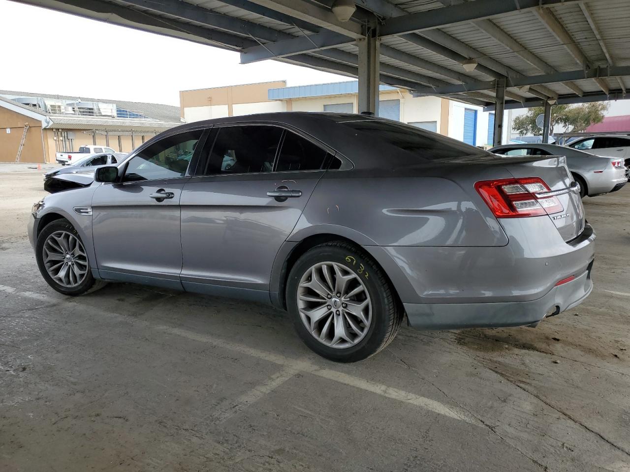 2013 Ford Taurus - Image 2