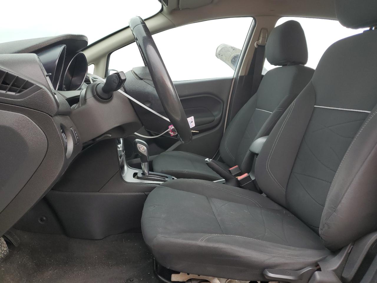 2014 Ford Fiesta - Image 7