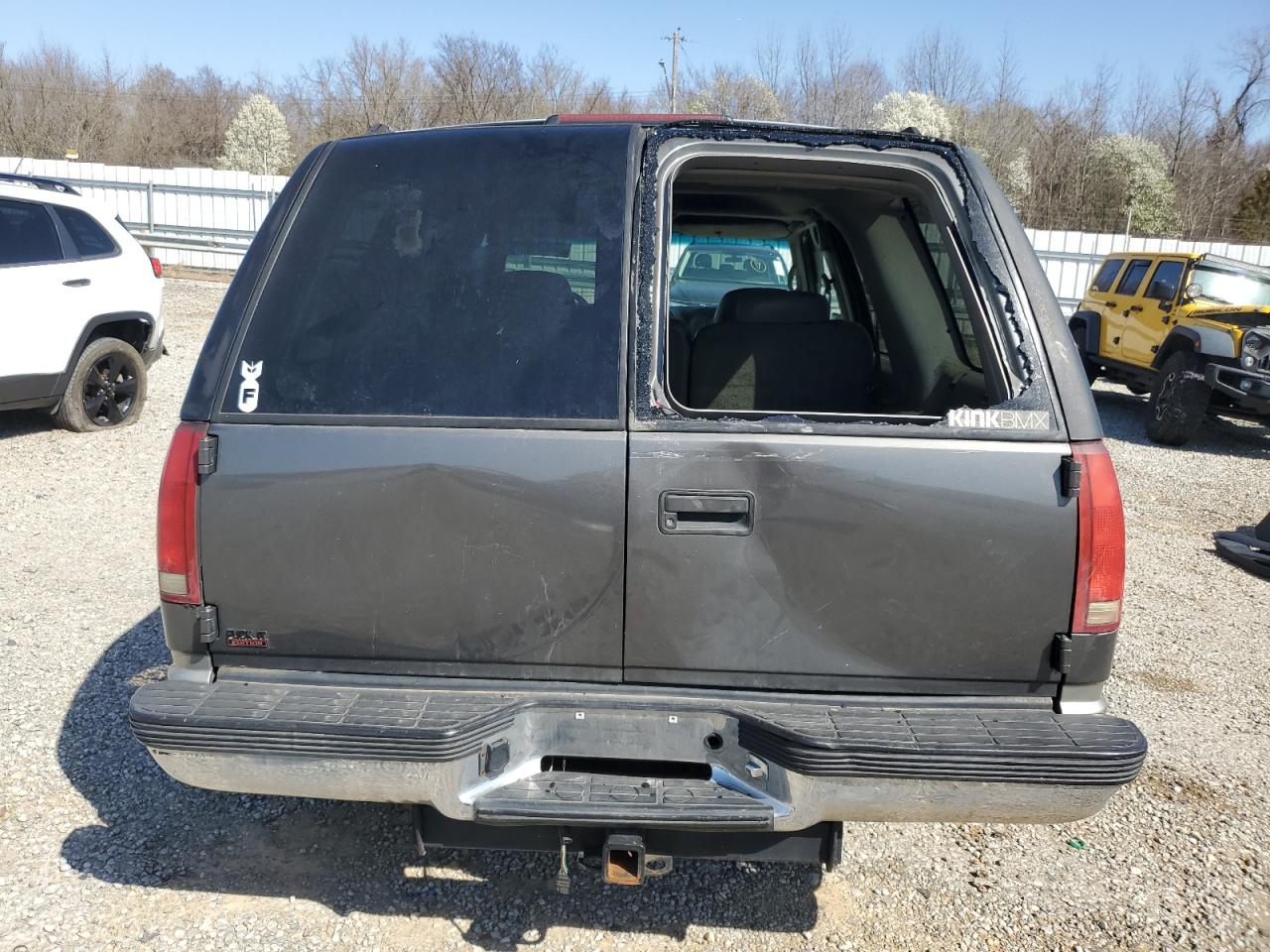 1999 GMC Yukon - Image 6