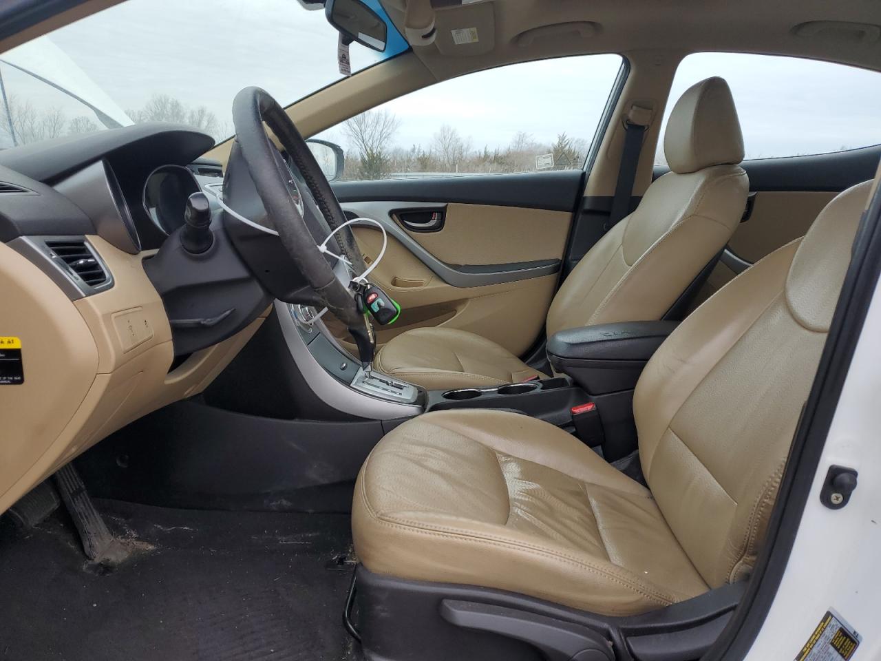 2011 Hyundai Elantra - Image 7