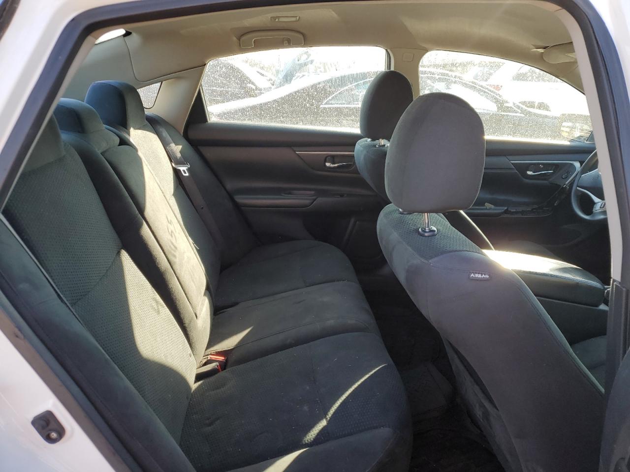 2015 Nissan Altima - Image 10