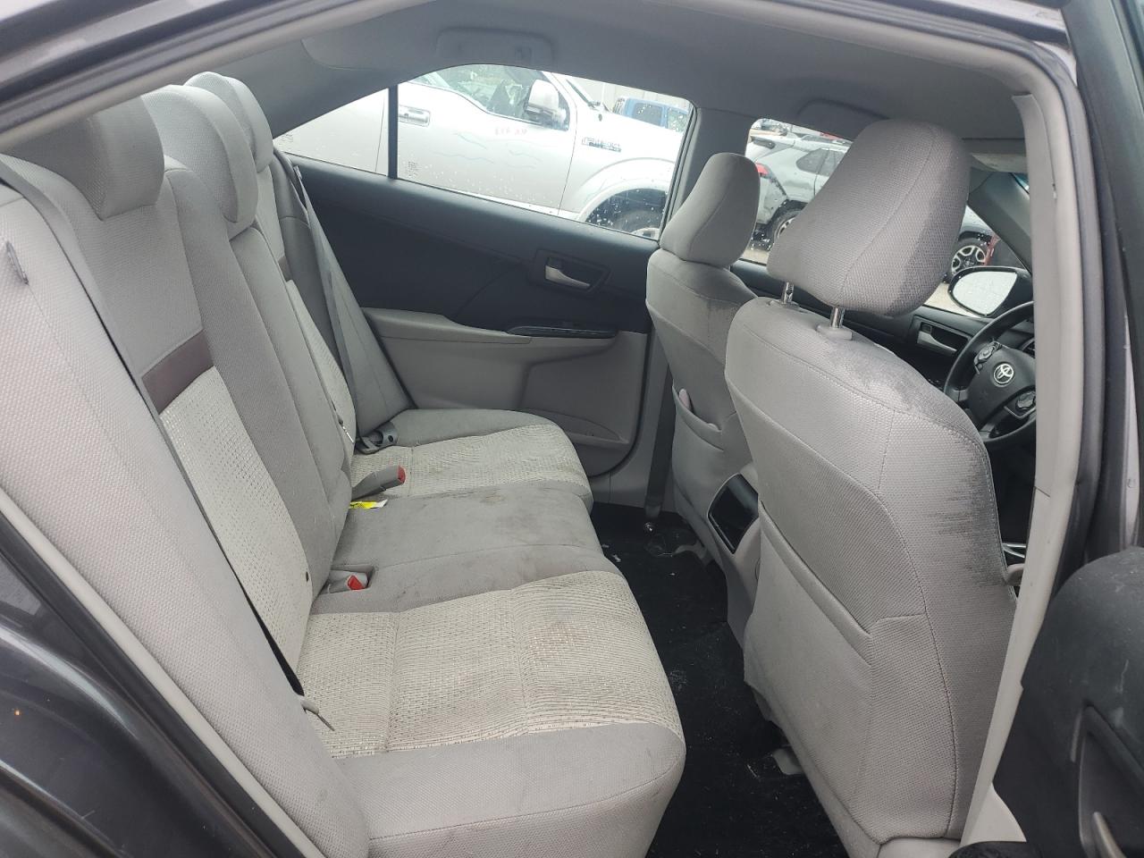 2014 Toyota Camry - Image 10