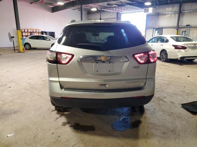  CHEVROLET TRAVERSE 2015 Srebrny