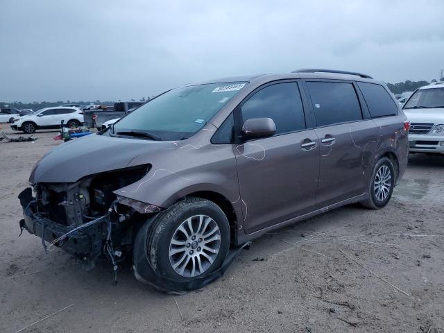 2018 Toyota Sienna Xle