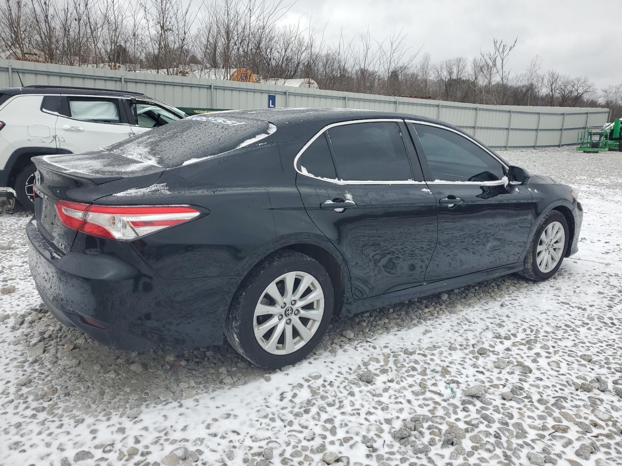 2018 Toyota Camry - Image 3