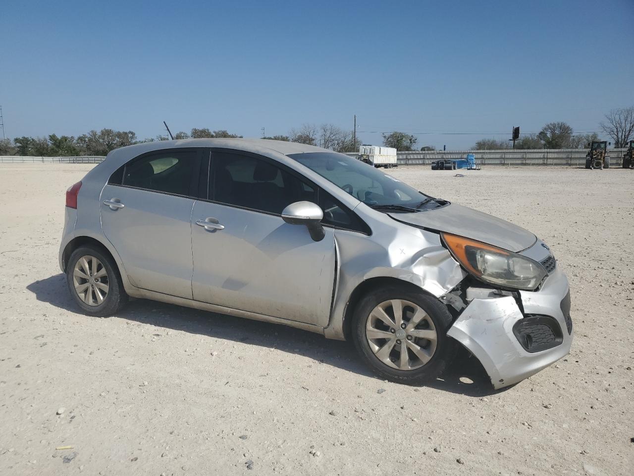 2014 Kia Rio - Image 4
