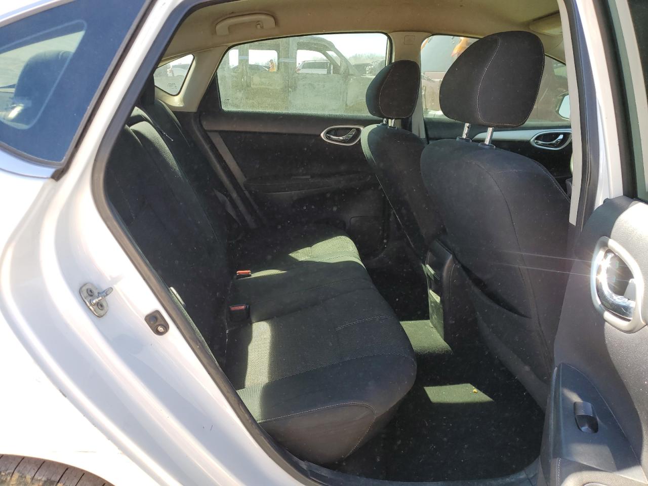 2014 Nissan Sentra - Image 10