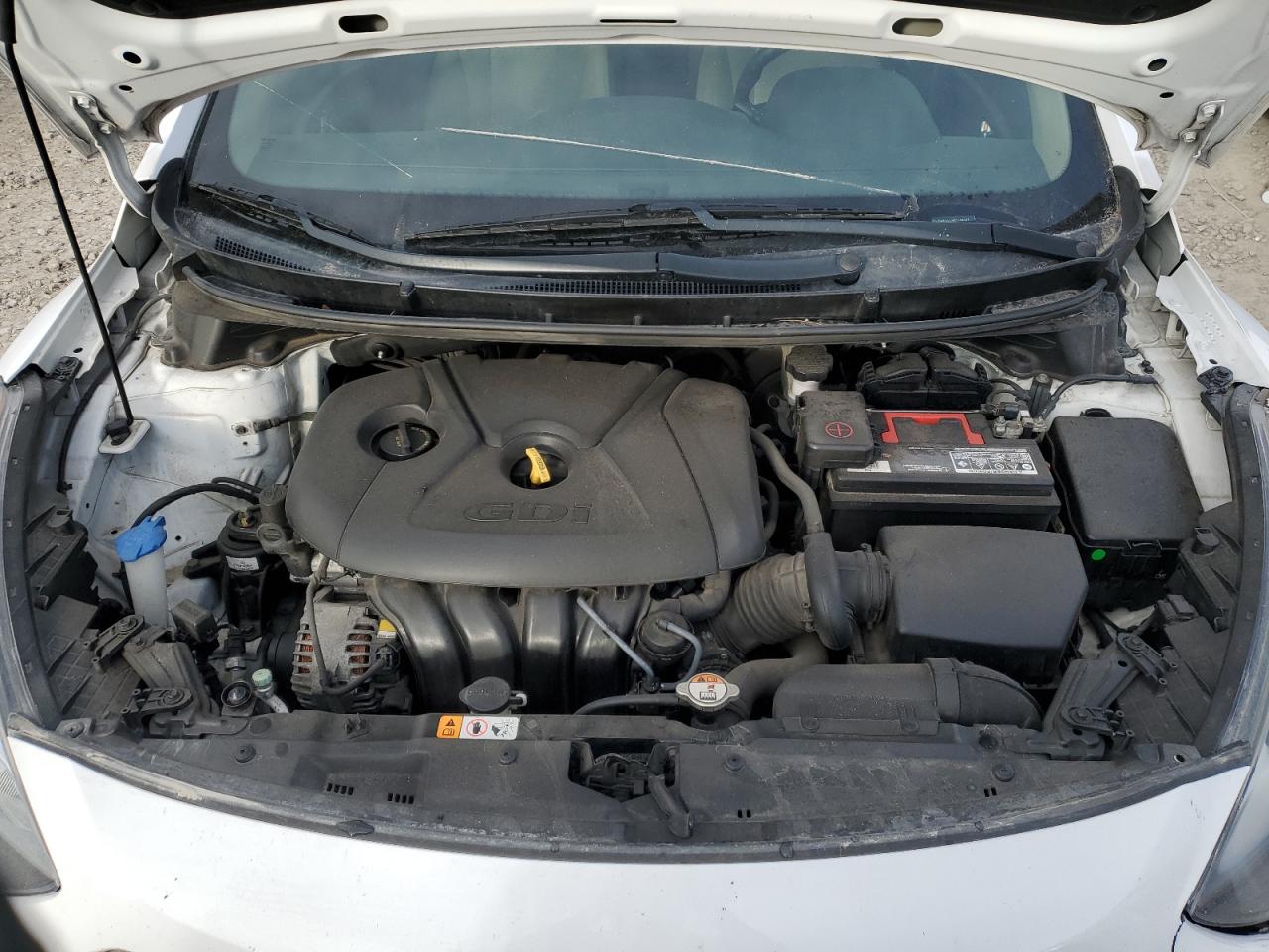2014 Hyundai Elantra - Image 11