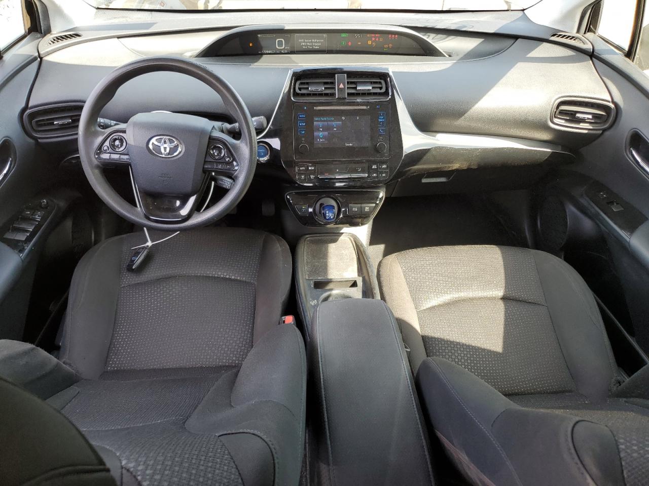 2019 Toyota Prius - Image 8