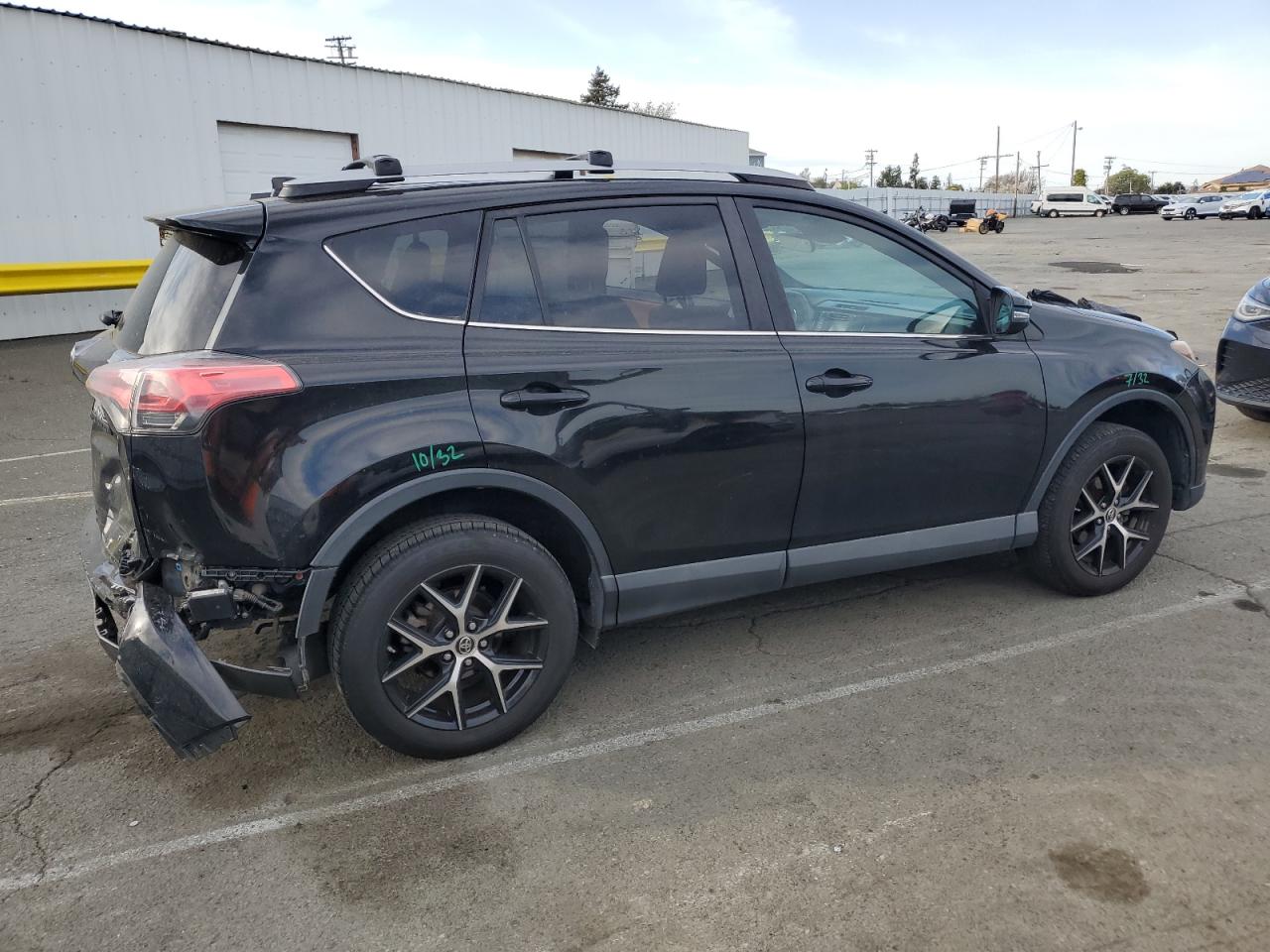 2018 Toyota RAV 4 - Image 3