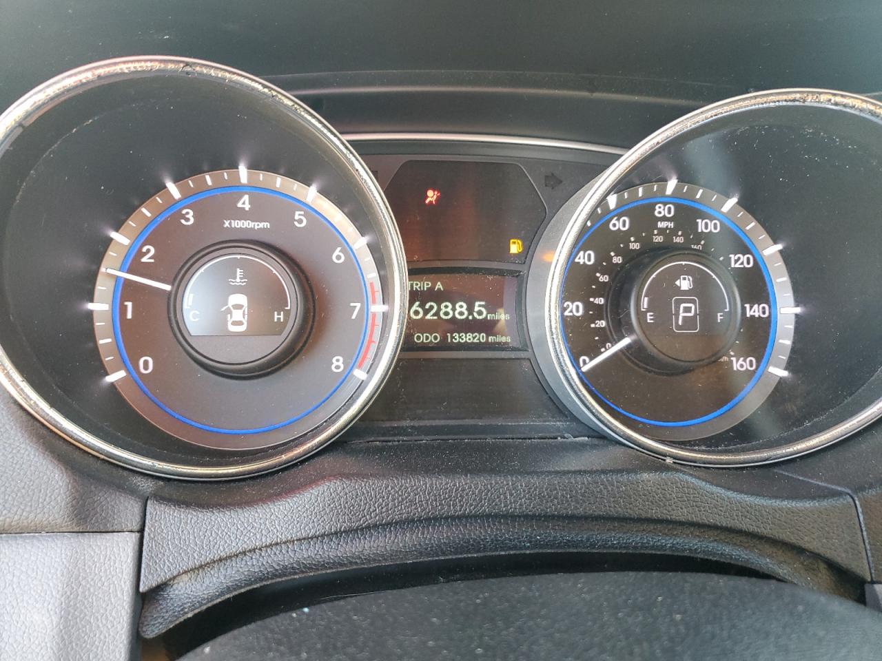 2013 Hyundai Sonata - Image 9