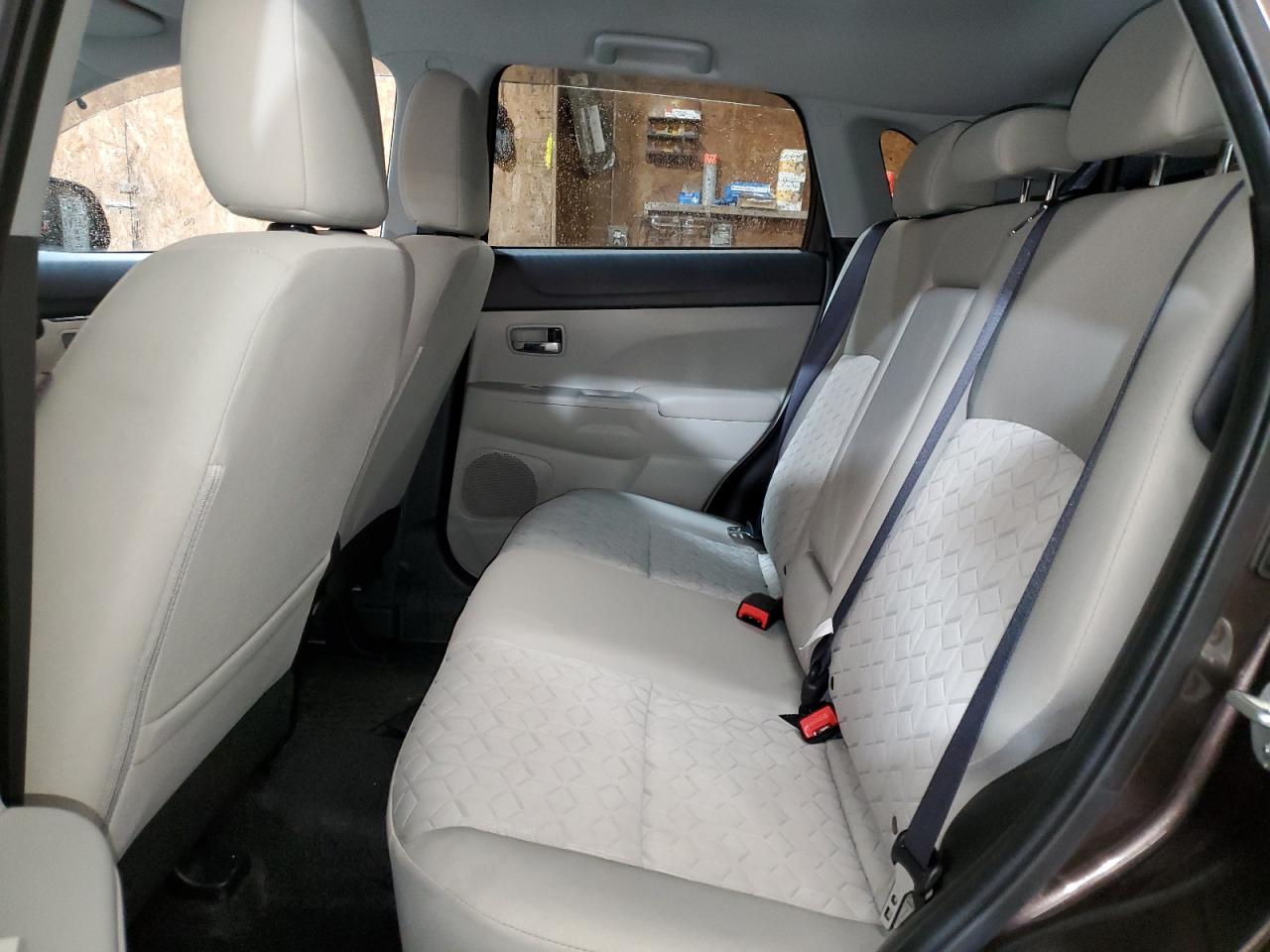 2021 Mitsubishi Outlander - Image 11