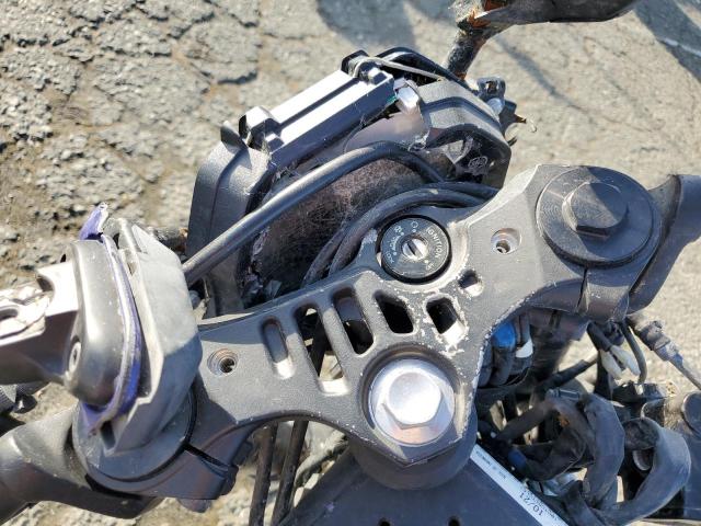 2022 YAMAHA YZFR3 A