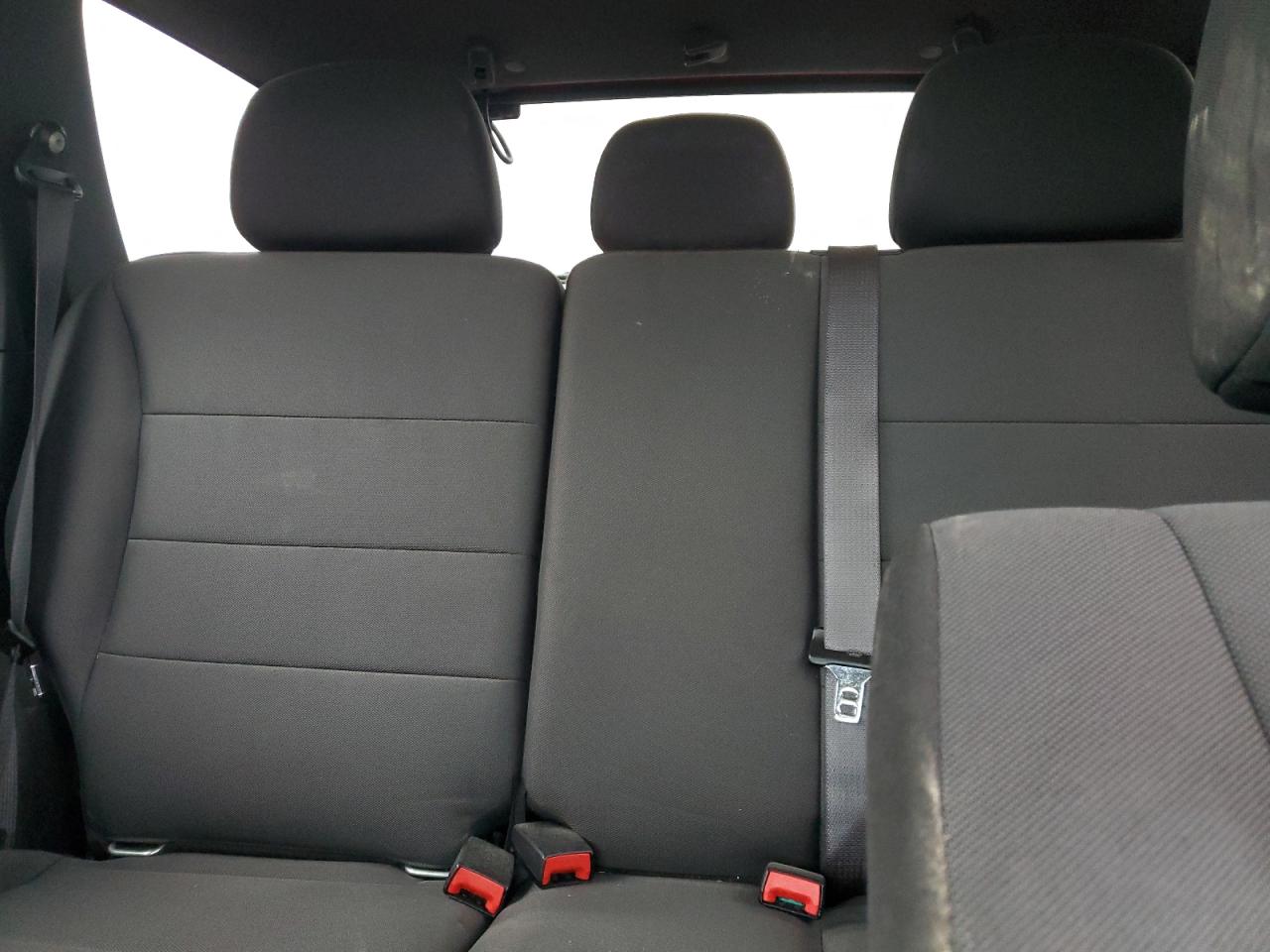 2010 Ford Escape - Image 10