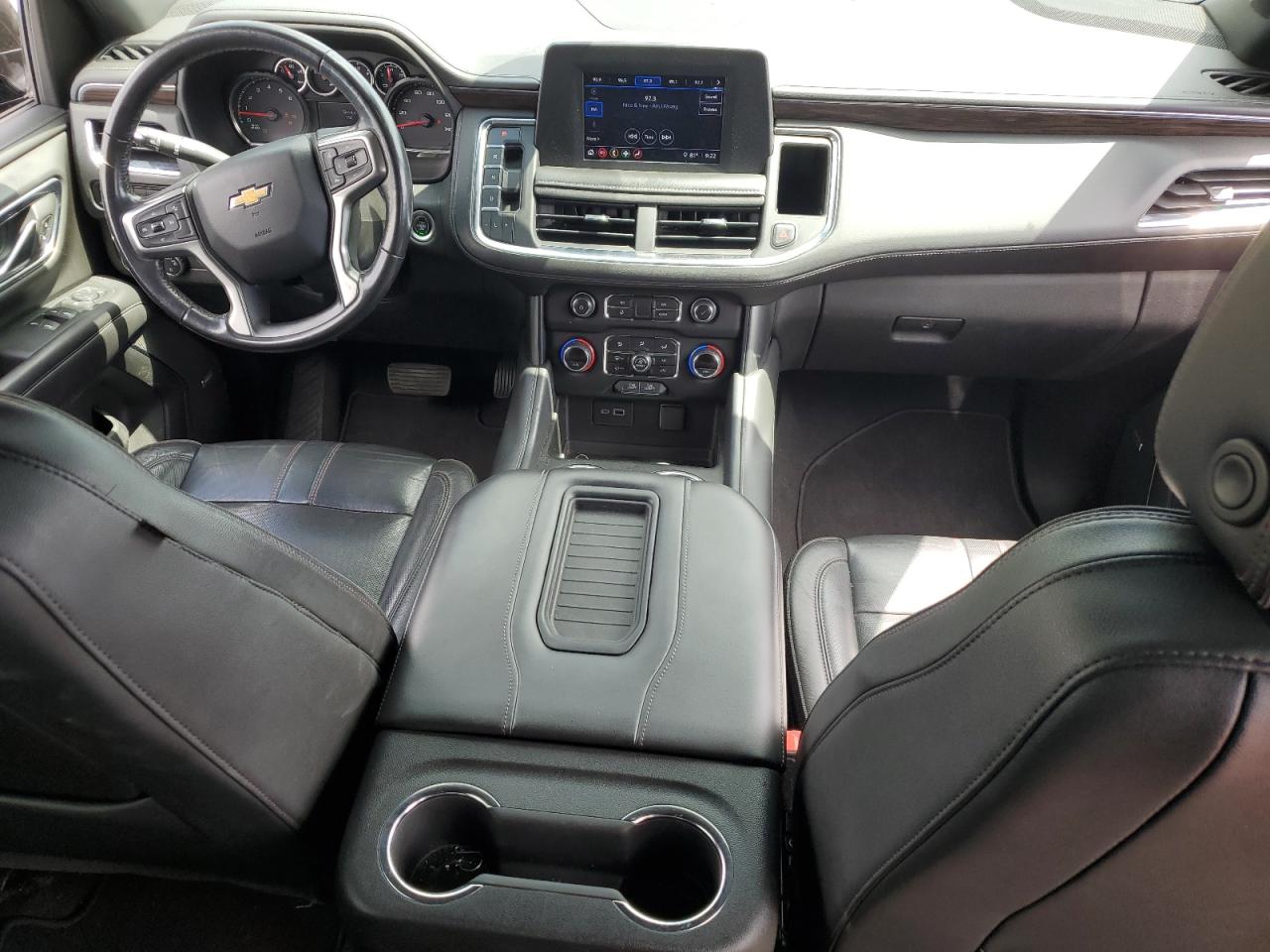 2022 Chevrolet Suburban - Image 8
