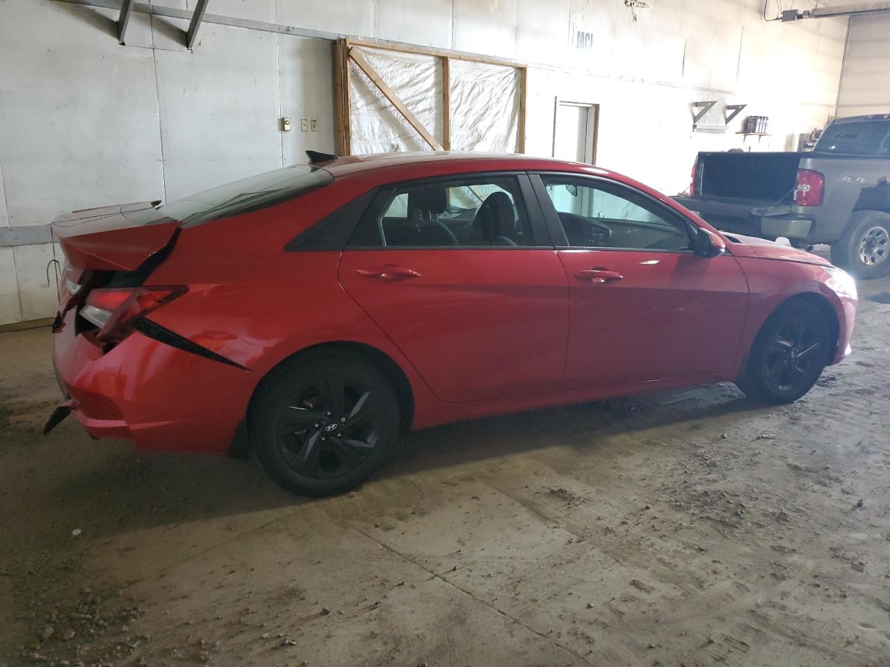 2022 Hyundai Elantra - Image 3