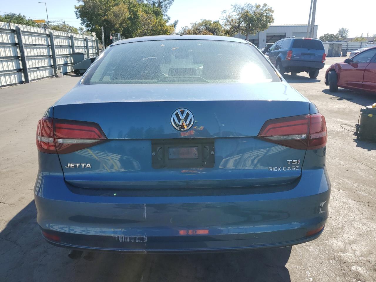 2017 Volkswagen Jetta - Image 6