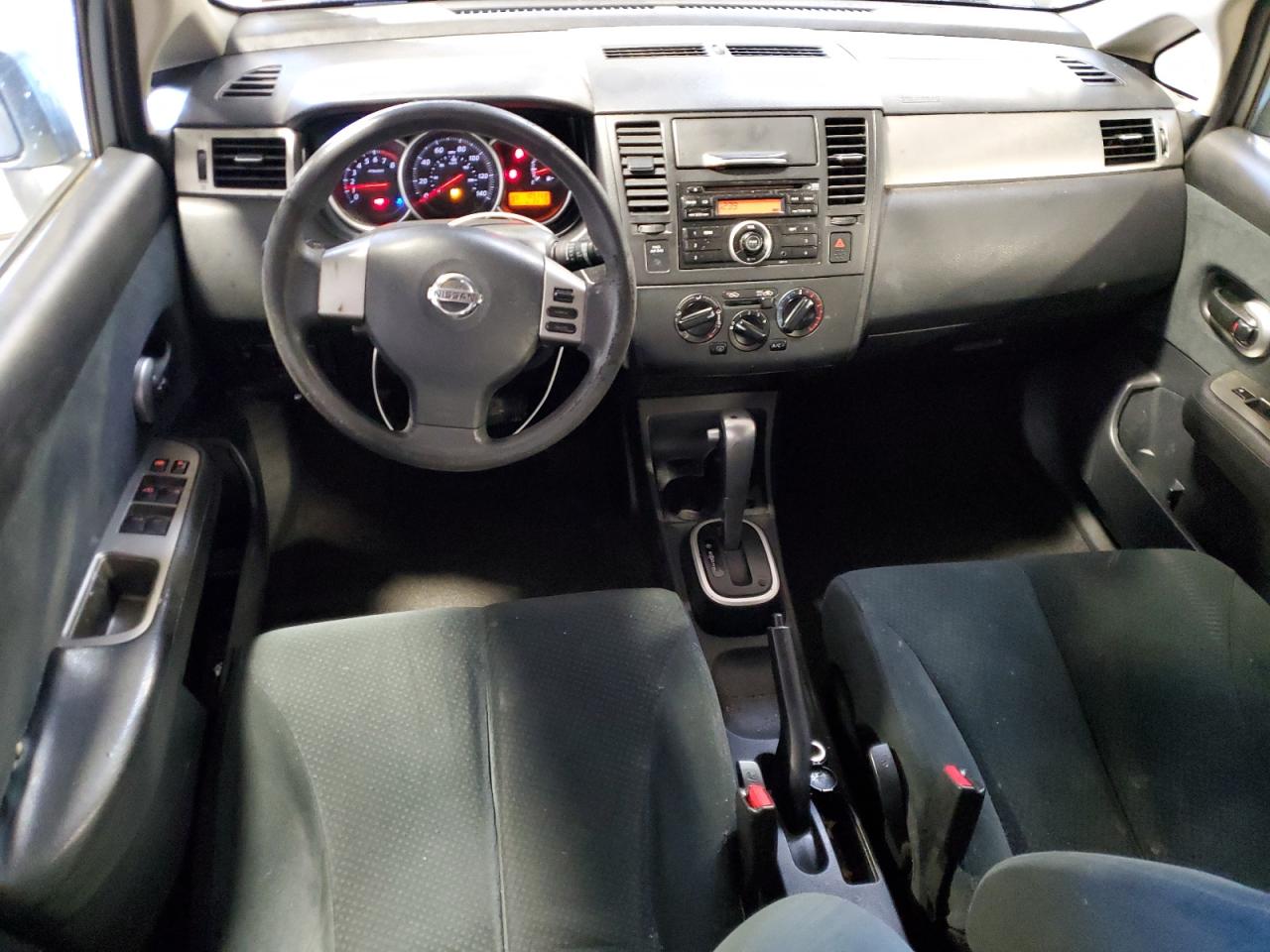 2010 Nissan Versa - Image 8