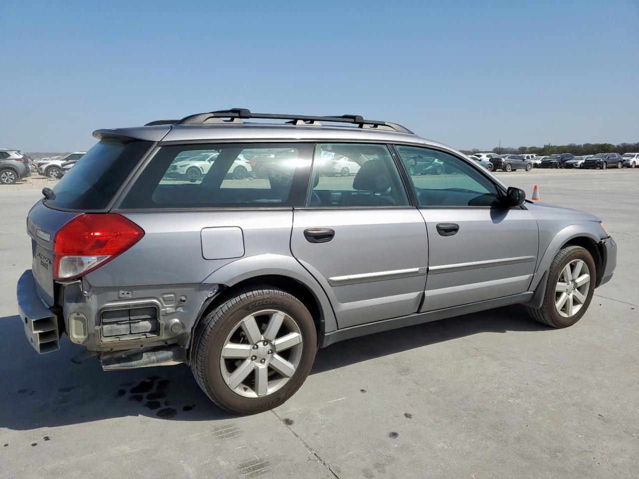 2009 Subaru Outback - Image 3