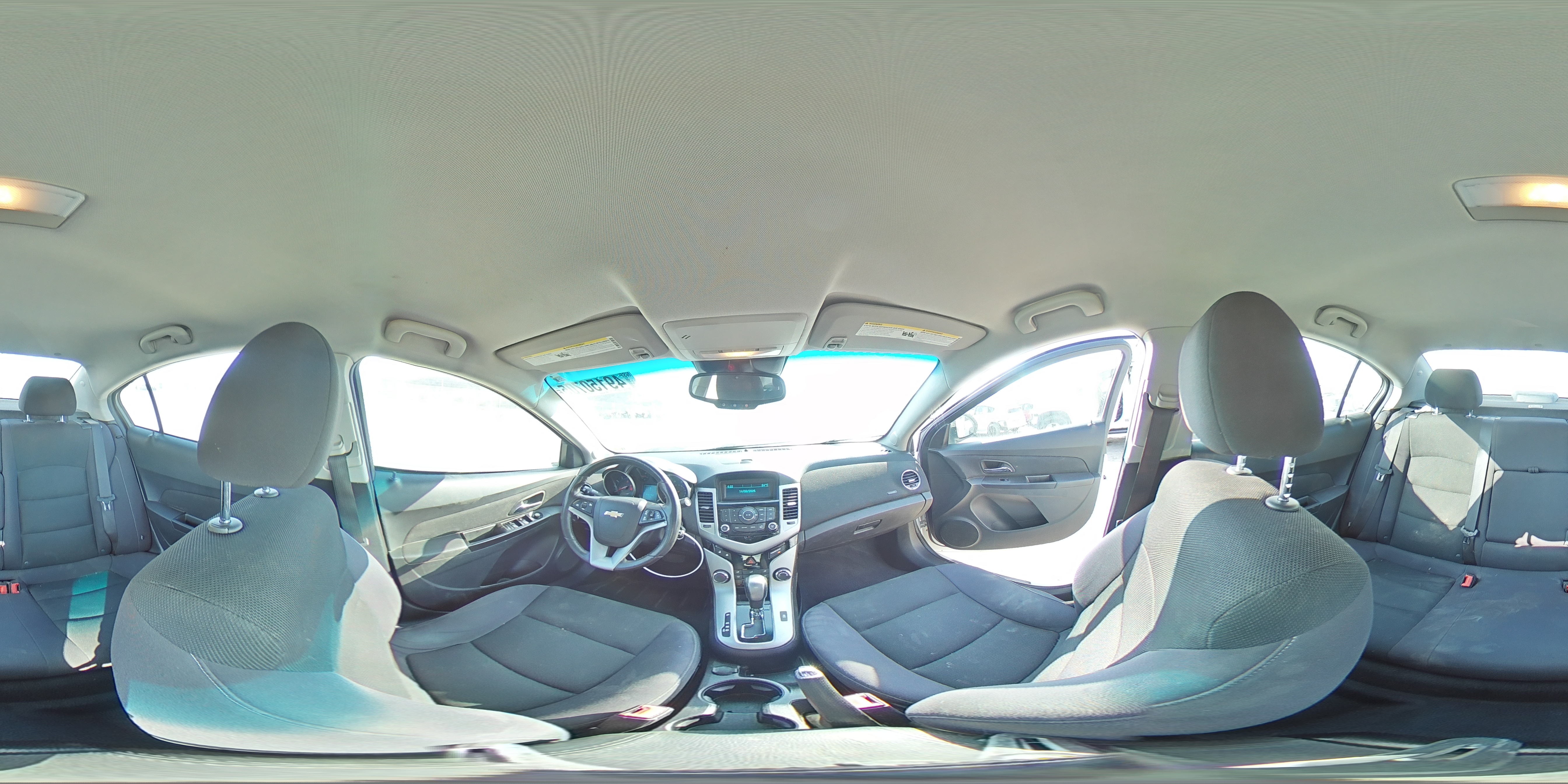 2013 Chevrolet Cruze - Image 13