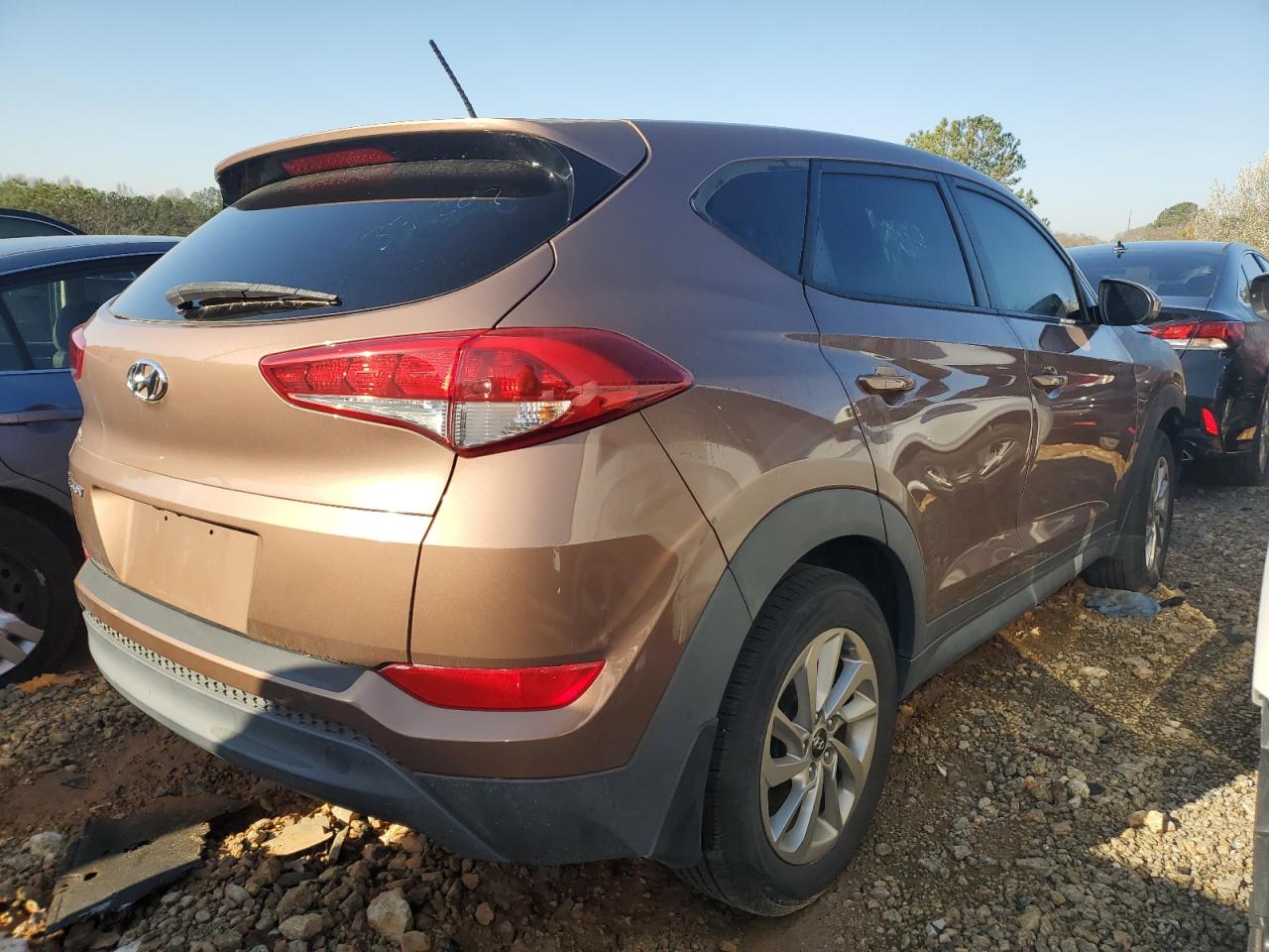 2017 Hyundai Tucson - Image 3