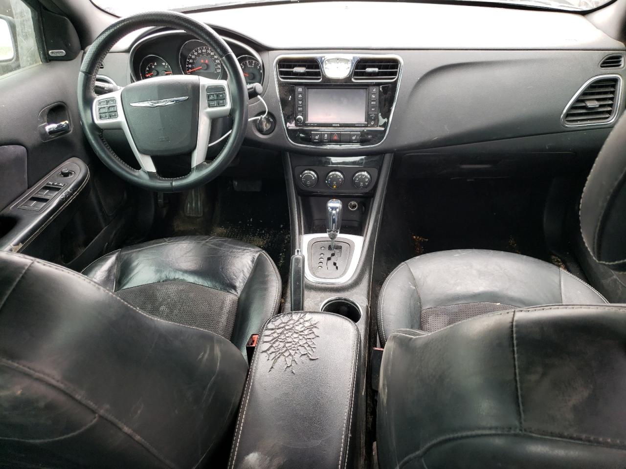 2013 Chrysler 200 - Image 8