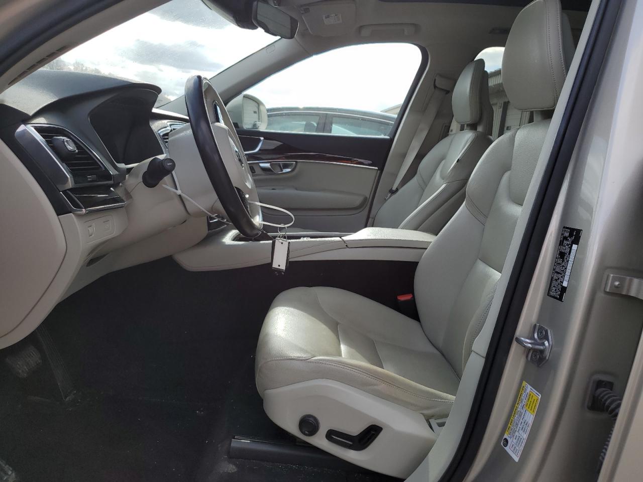 2018 Volvo XC90 - Image 7