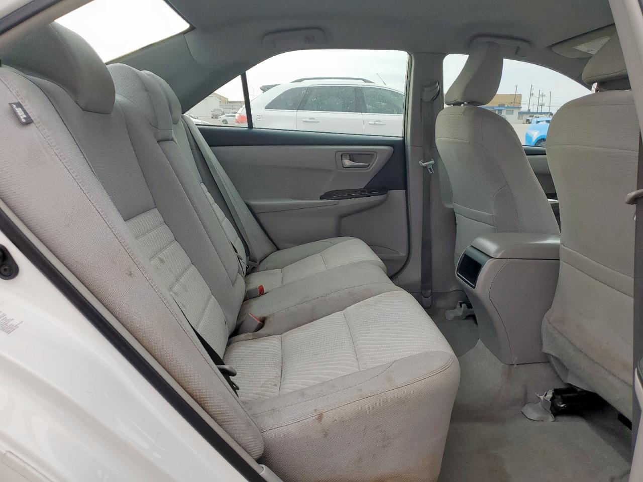 2015 Toyota Camry - Image 10