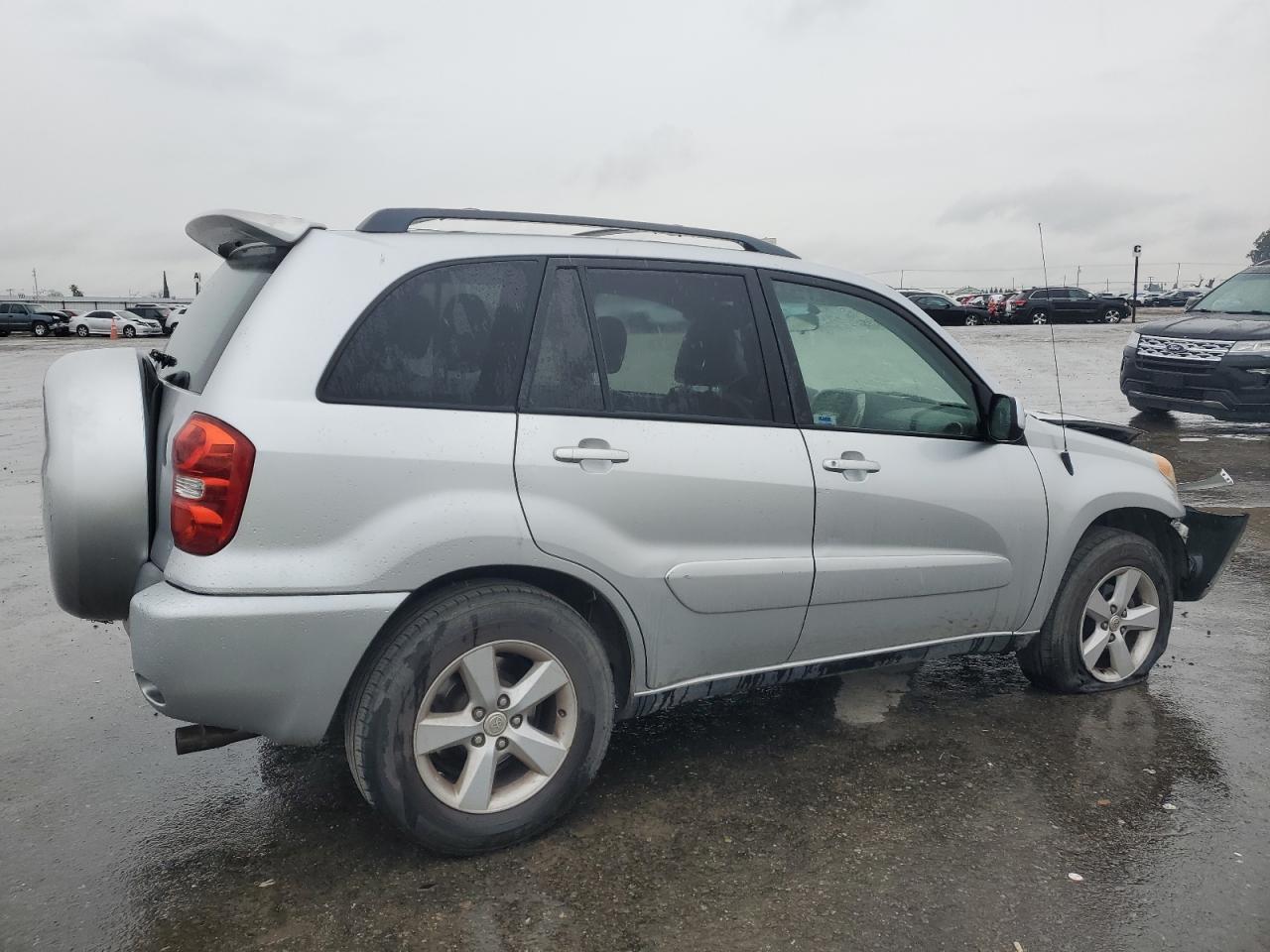 2004 Toyota RAV 4 - Image 3