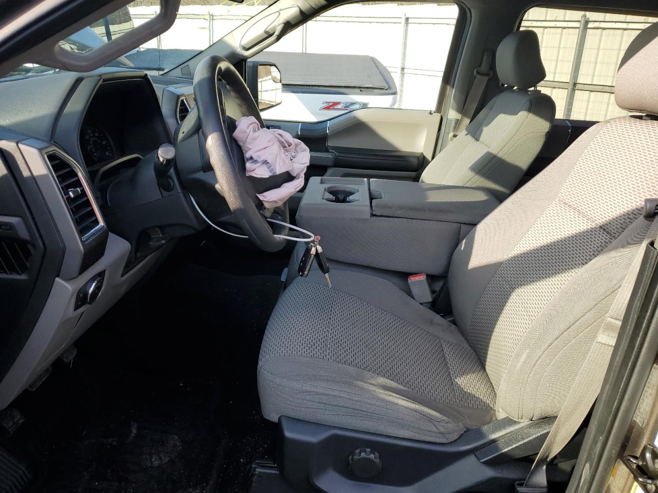 2015 Ford F-150 - Image 7