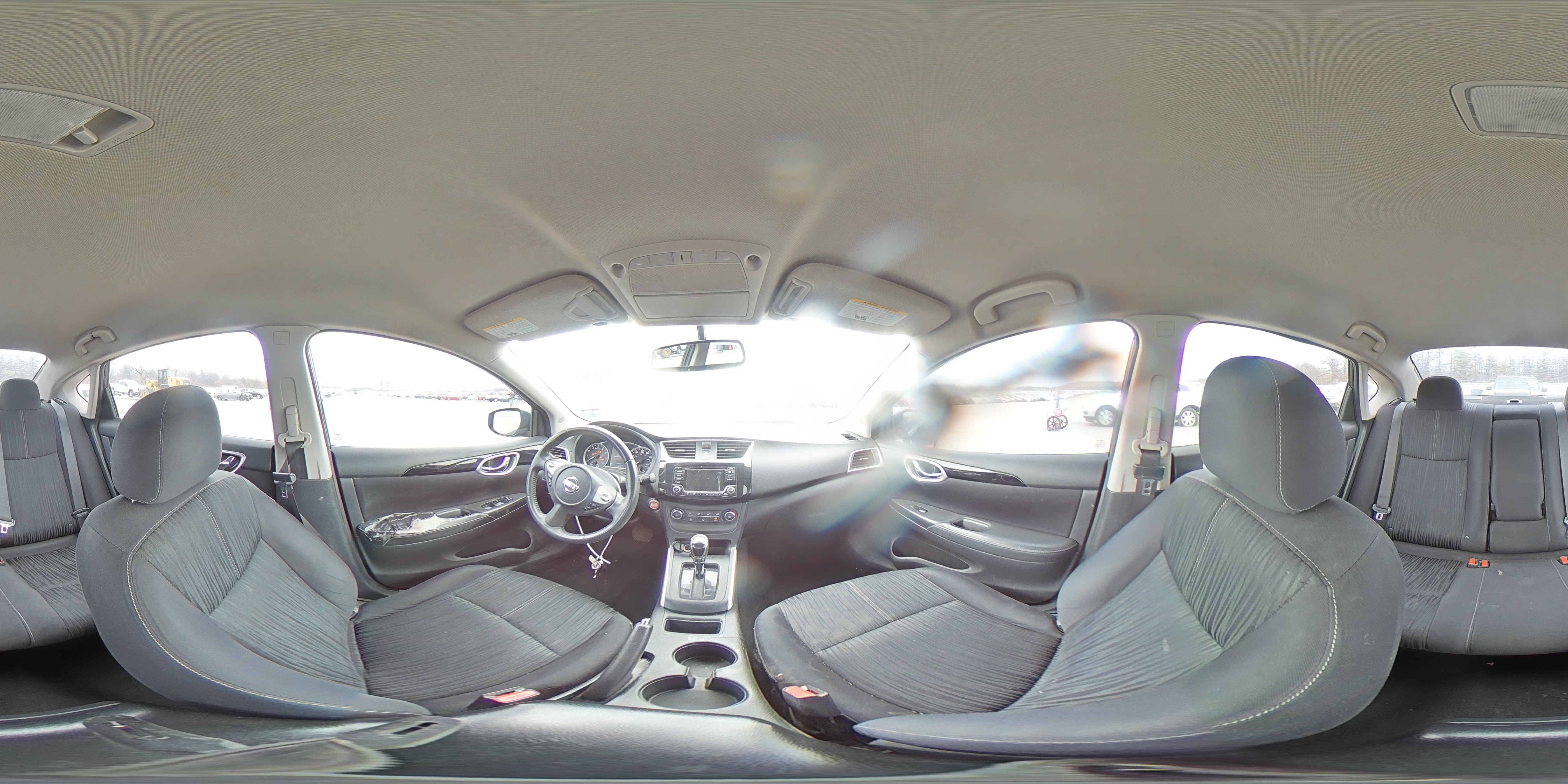 2016 Nissan Sentra - Image 13