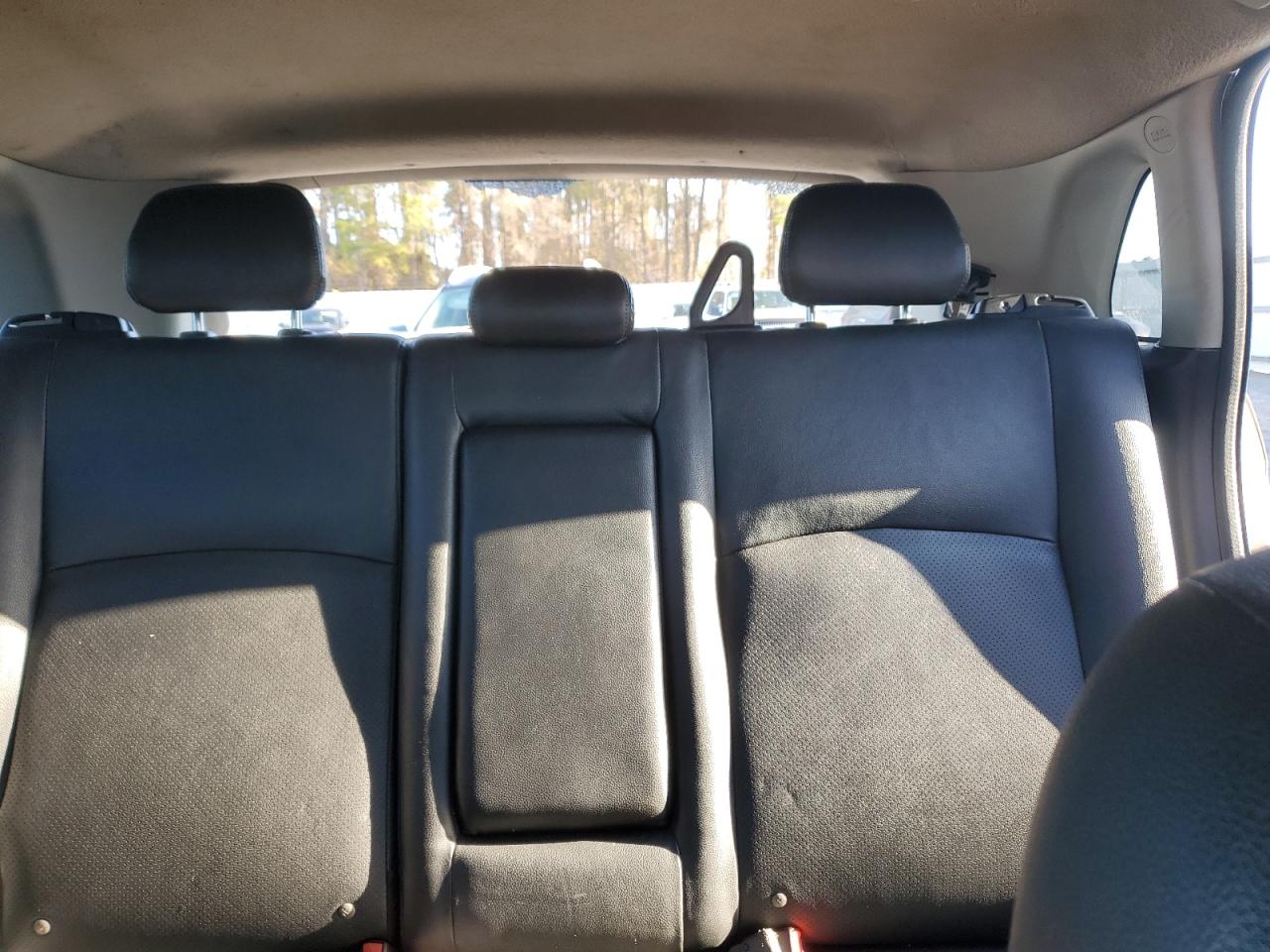 2018 Mitsubishi Outlander - Image 10