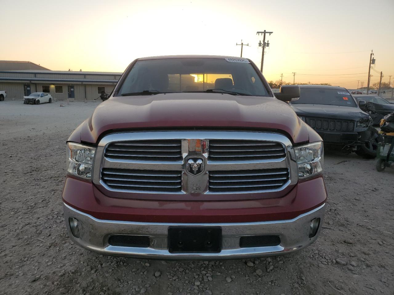 2014 RAM 1500 - Image 5