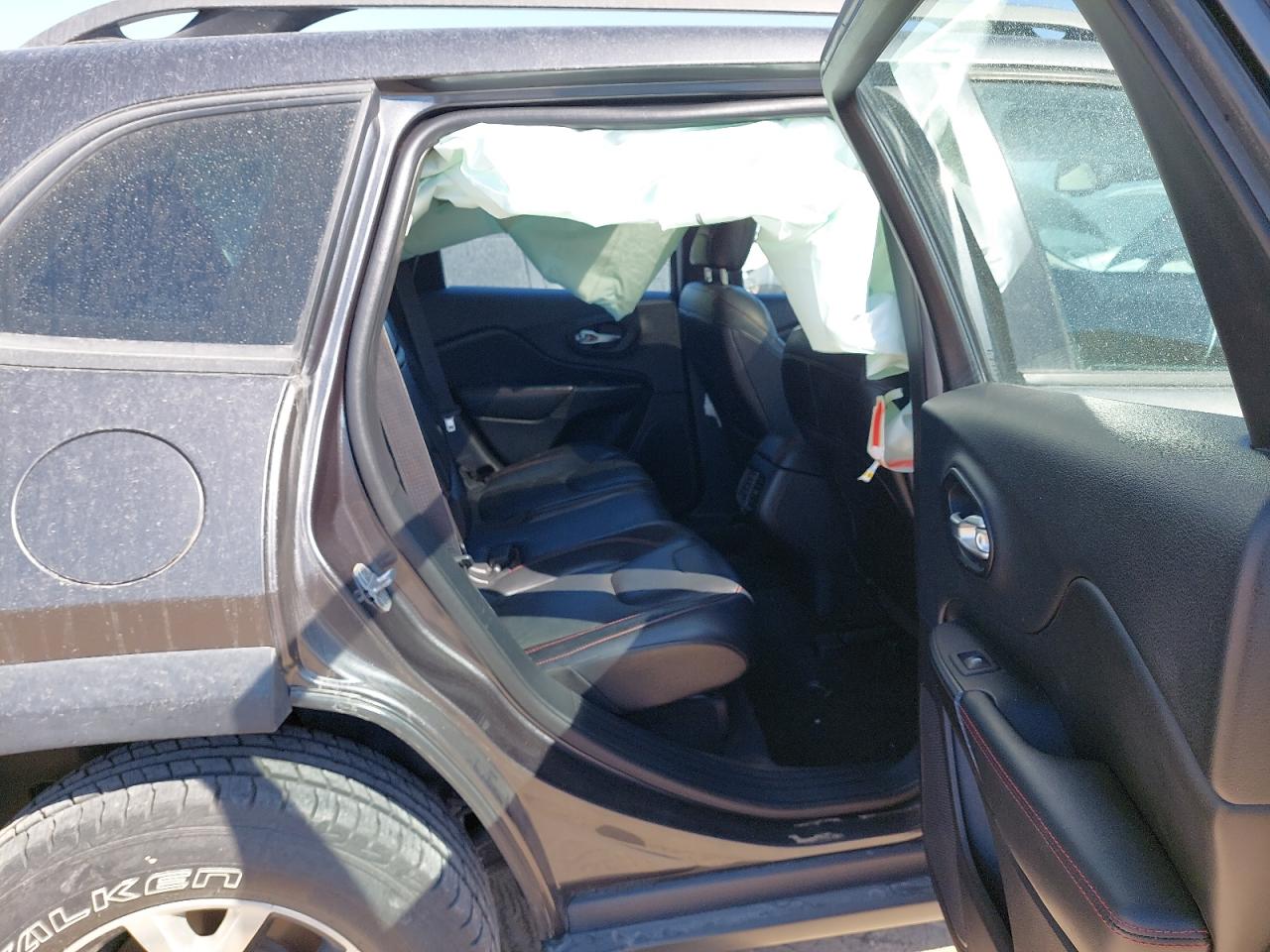 1C4PJMBS7FW666196 - 2015 Jeep CHEROKEE - #undefined