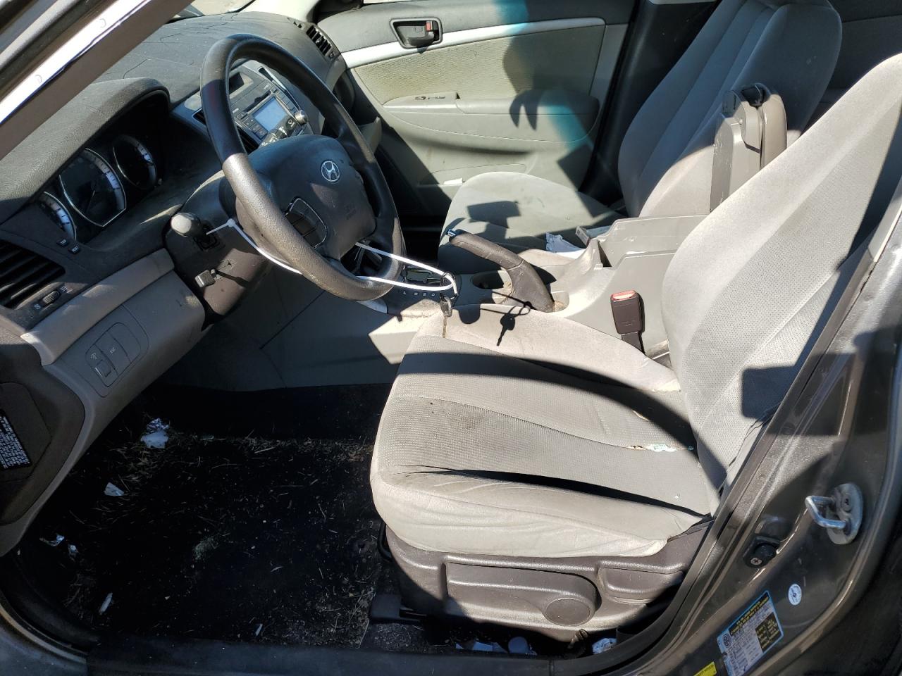 2009 Hyundai Sonata - Image 7