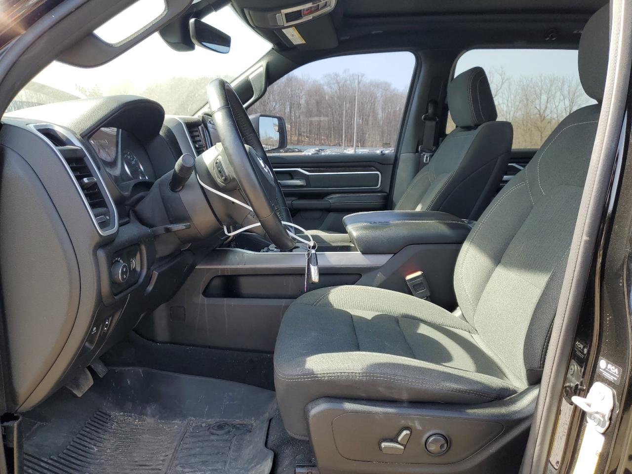 2022 RAM 1500 - Image 7